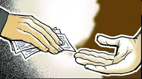 Extension officer of Khatav Panchayat Samiti caught in a bribery trap