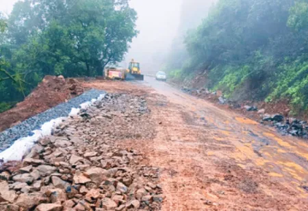 Mahabaleshwar-Tapola road open for traffic