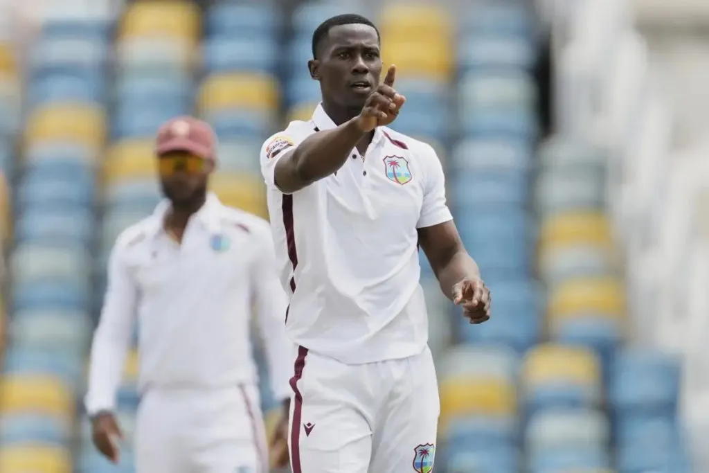 West Indies restrict Australia to 225 runs