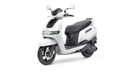 टीव्हीएस आयक्यूब 3.1 भारतात लाँच TVS iQube 3.1 launched in India