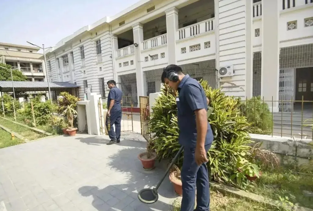 Bomb threats to 50 schools in Bengaluru