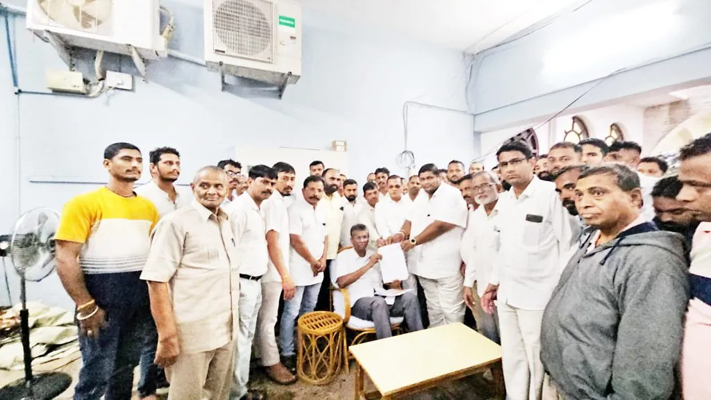 Remove Kannada compulsion in border areas including Belgaum