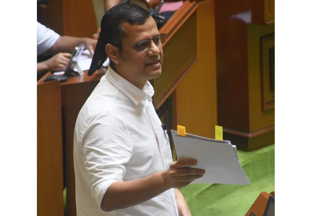 धारगळ येथील कृषी जमीन‘डेल्टा’ला देण्याचा सरकारी प्रयत्न Government's attempt to give agricultural land in Dhargal to 'Delta'