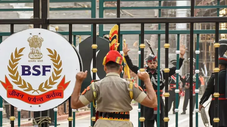 पाक सीमेवर बीएसएफकडून ‘ड्रोन स्क्वाड्रन’ BSF deploys 'drone squadron' on Pakistan border
