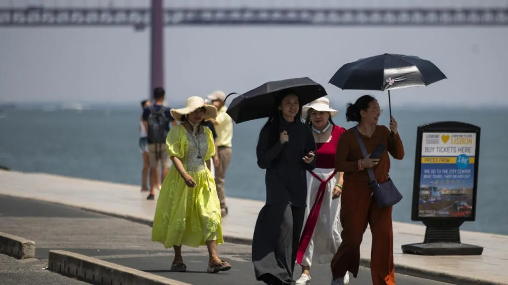 Heat wave wreaks havoc in Europe