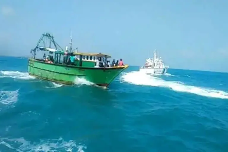 5 Indian fishermen arrested by Sri Lankan Navy