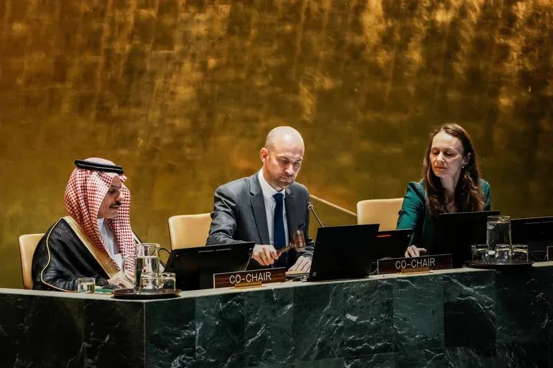 Lay down your weapons, leave Gaza in charge