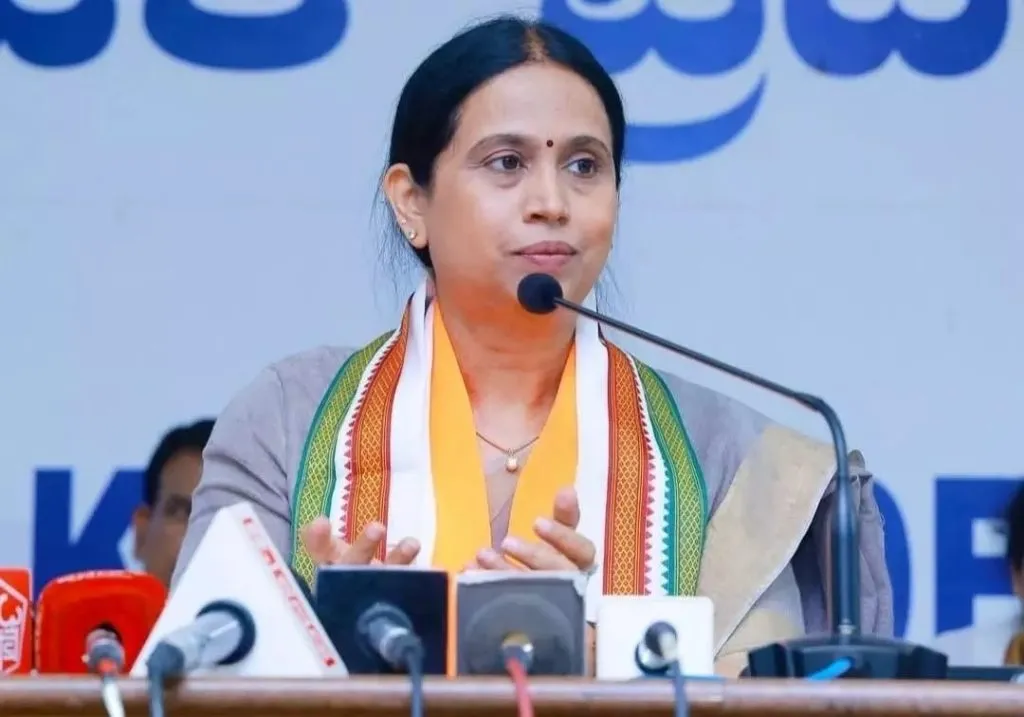 30-40 lakh Grihalakshmi Sanghs will be established in the state!