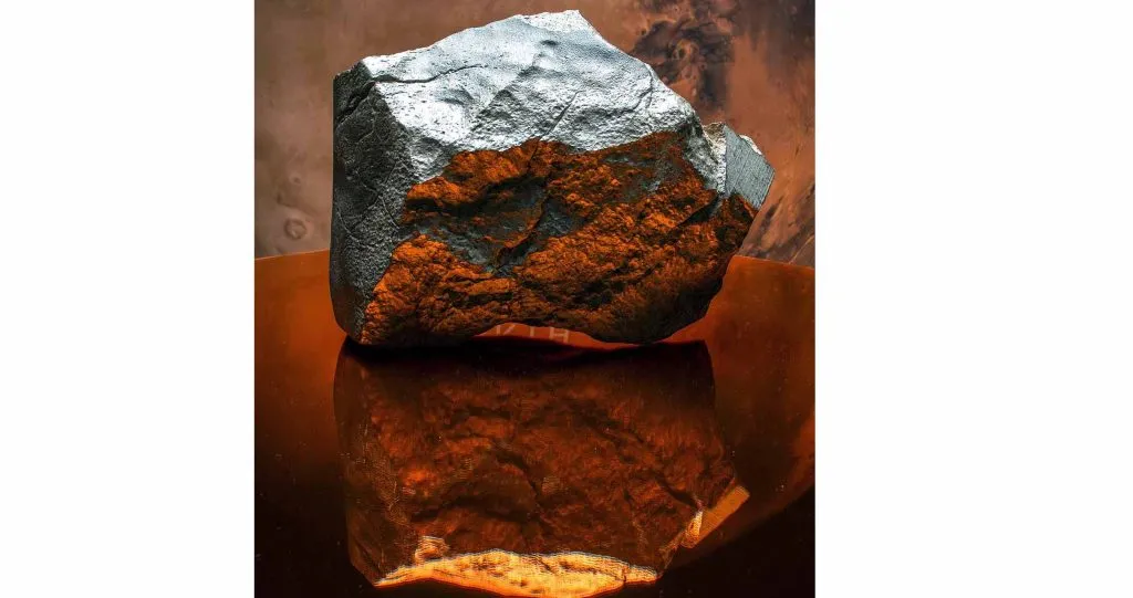 Meteorite from Mars to be auctioned