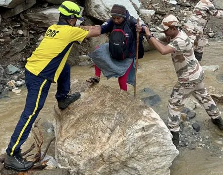 उत्तराखंडमध्ये अडकलेले महाबळेश्वरमधील पर्यटक सुरक्षित Tourists from Mahabaleshwar stranded in Uttarakhand are safe