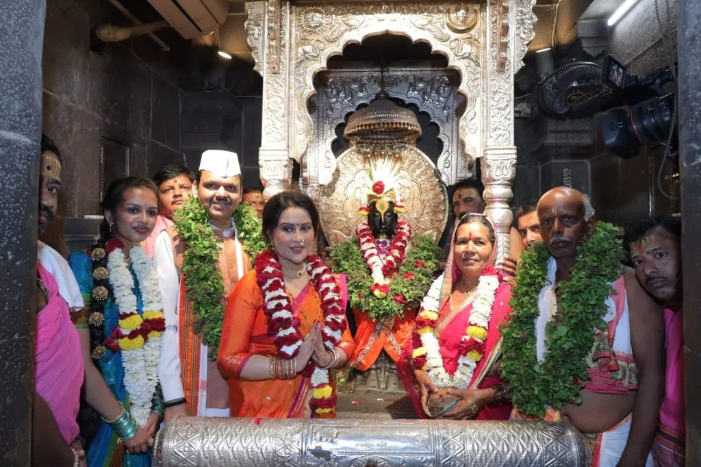 बा विठ्ठला…बळीराजाला सुखी ठेव! Oh Vitthal...keep Baliraja happy!