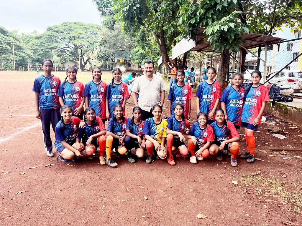 Gajananrao Bhatkande wins Shahapur Cluster Football Tournament