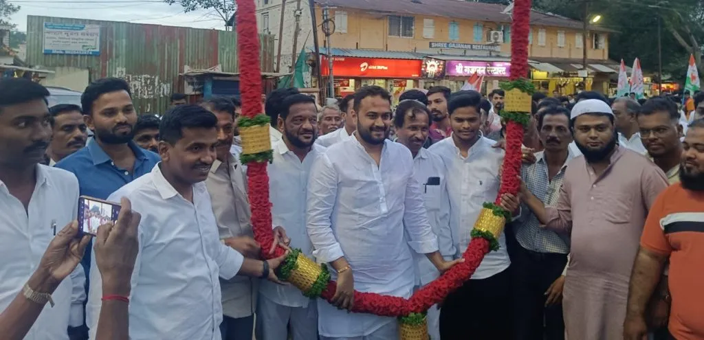युवक काँग्रेस प्रदेशाध्यक्ष मोरेंचे जंगी स्वागत Grand welcome for Youth Congress State President More