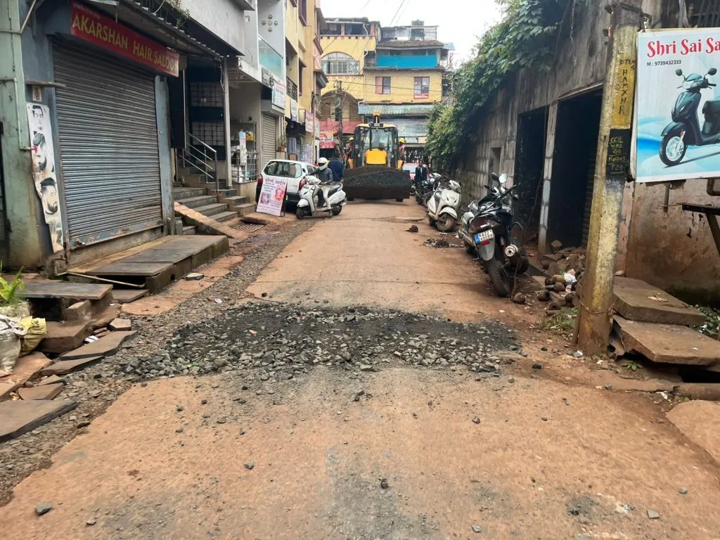 L&T finally starts extinguishing the fire