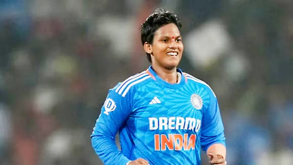 दीप्ती शर्मा मानांकनात दुसऱ्या स्थानी Deepti Sharma ranks second in the rankings