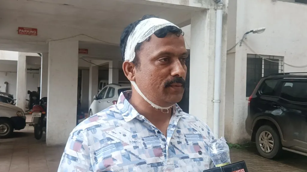 इमारतीवरुन पडून चोरट्याचा मृत्यू Thief dies after falling from a building