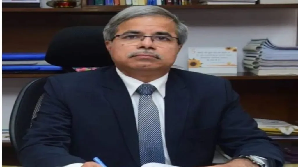 Railway Board Chairman Satish Kumar's term extended