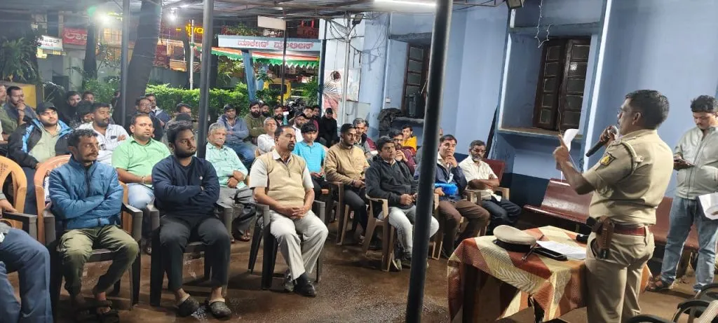 Peaceful meeting of Ganeshotsav Mandals within the jurisdiction of Market Police Station