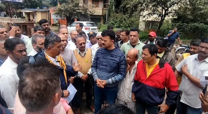 Promise to do road work on the third railway gate flyover