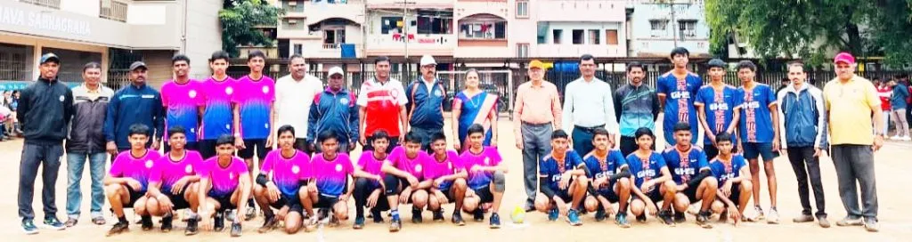 संत मीरा, चिटणीस,बालिका आदर्श अंतिम फेरीत Sant Meera, Chitnis, Balika Adarsh in the finals