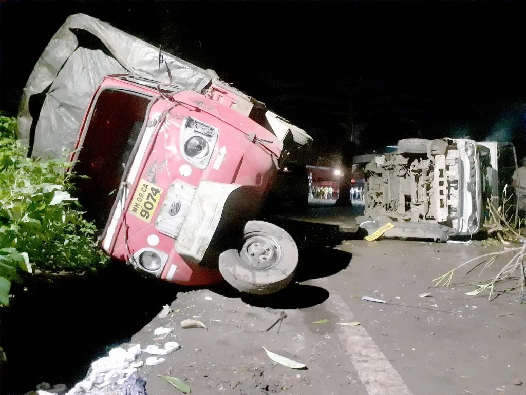 Stone-pelting and vehicle arson in Siddharthnagar