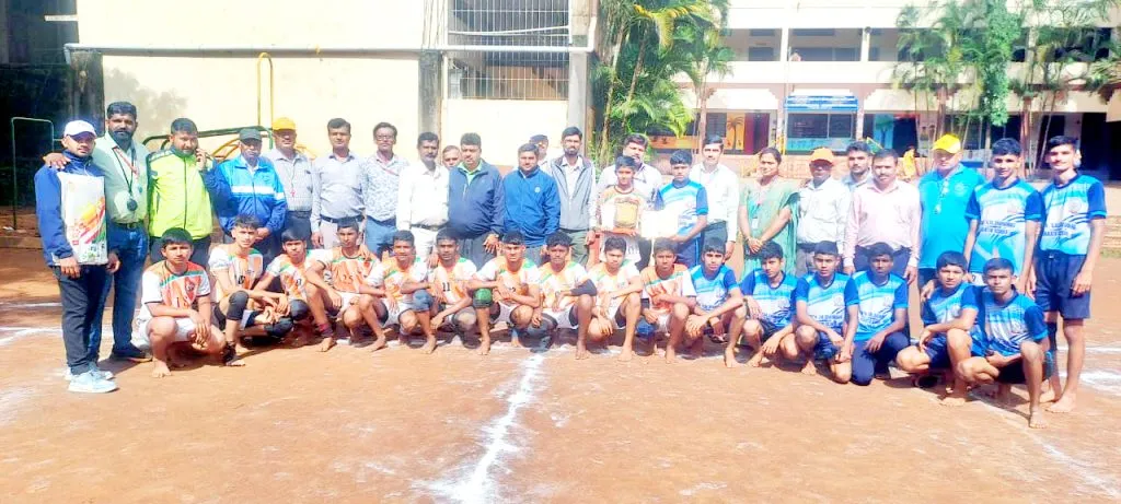 बालिका आदर्श, गोमटेश विद्यापीठ विजेते Balika Adarsh, Gomatesh University winner