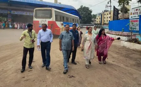 Inspection of Karad bus station by the state-level committee
