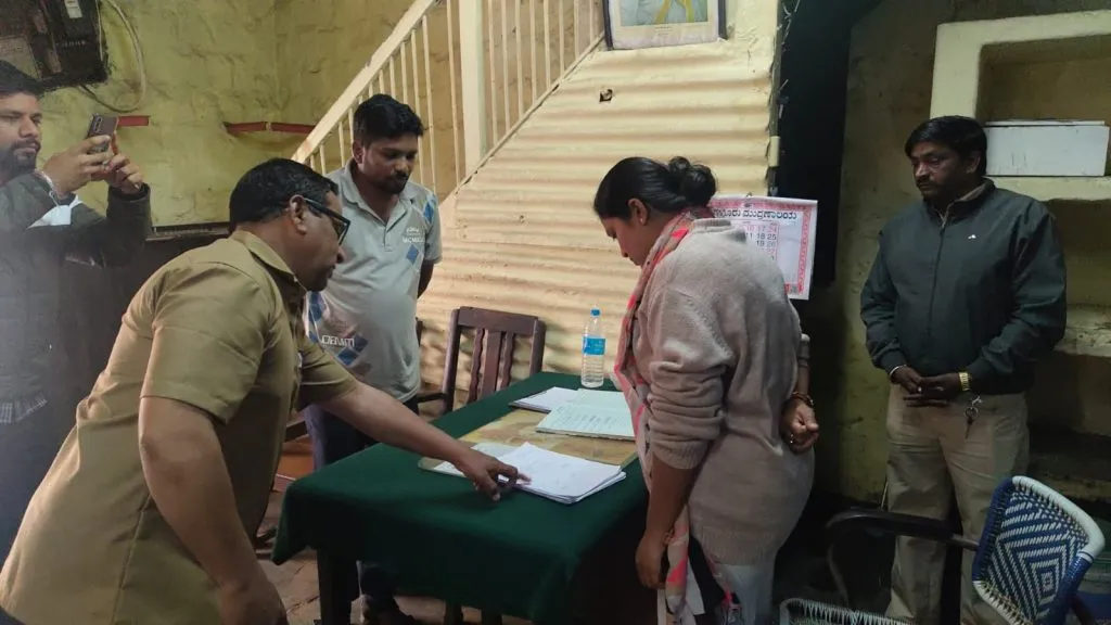 Morning city tour by Municipal Commissioner