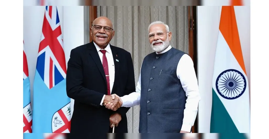 भारत-फिजीदरम्यान 7 करारांवर स्वाक्षरी 7 agreements signed between India and Fiji