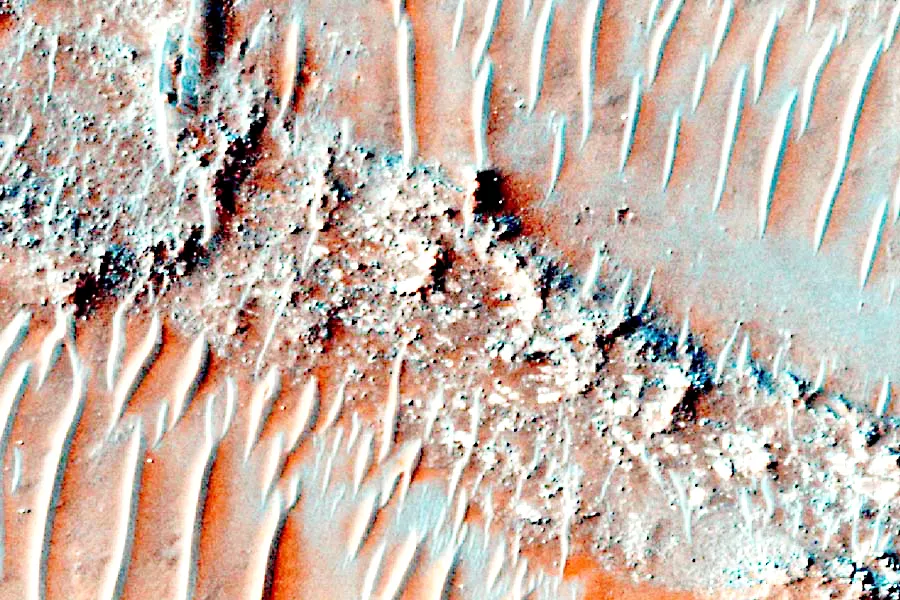 मंगळ ग्रहावर वाहत होती नदी A river flowed on Mars