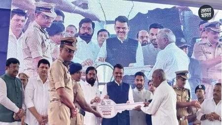 CM Devendra Fadnavis यांच्या हस्ते अद्ययावत पोलीस सदनिकेचे उद्घाटन The ceremony presence of political leaders who come to Kolhapur