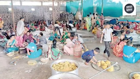 Shirol News: शेकडो वर्षांची परंपरा, मंदिरात तयार करतात पुरणपोळीचा नैवेद्य Kutwad village Every year on the third Saturday Shravan kolhapur