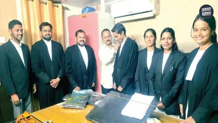 now required to wear a black gown in addition black coat kolhapur