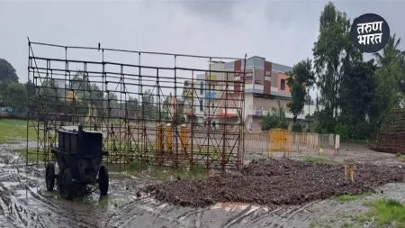 competition auditorium grounds girls school watch competition