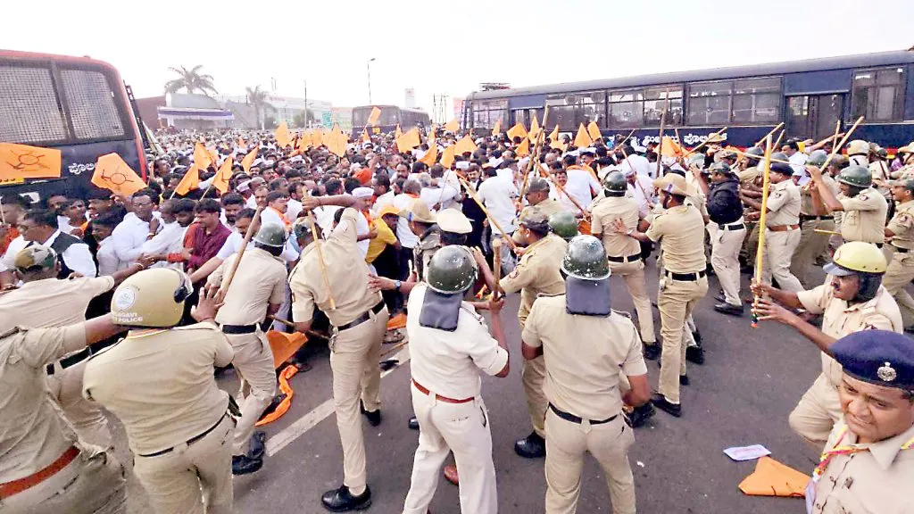 Retired judge begins investigation into lathicharge on Panchmasali community