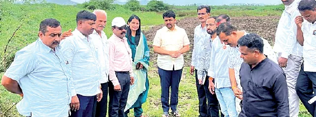 Officials inspect site for Ashta–Walwa MIDC