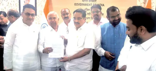 Keep control over the height of Almatti dam