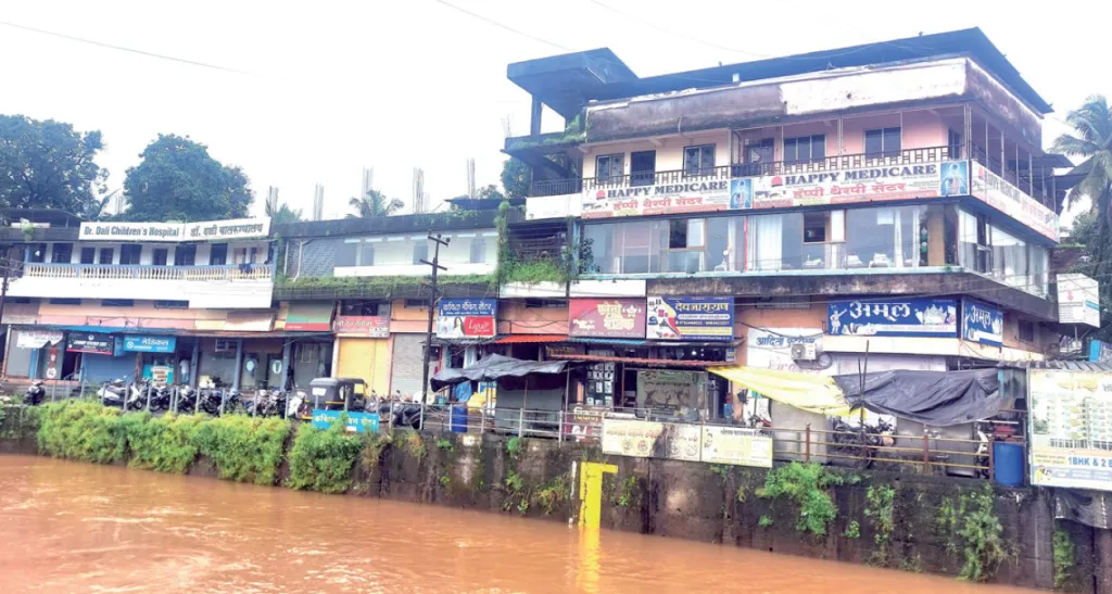 Demolition order issued for Khadas Shopping Mall in Chiplun