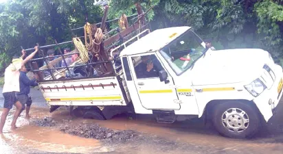 Highway authorities wake up after vehicles get stuck in potholes