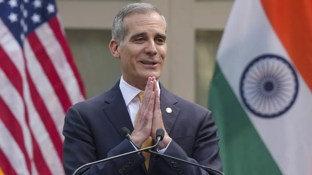 ‘रशियाचे इंधन तेल भारताने घ्यावे’ 'India should buy Russian fuel oil'