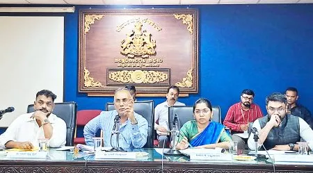 डॉक्टरांची रिक्तपदे कौन्सिलिंगद्वारे भरणार Doctor vacancies will be filled through counseling.