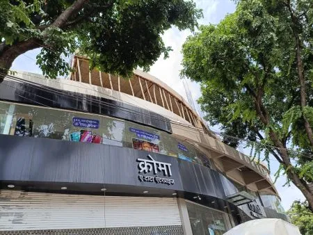 Was the municipal corporation's BOT building sold for the second time?