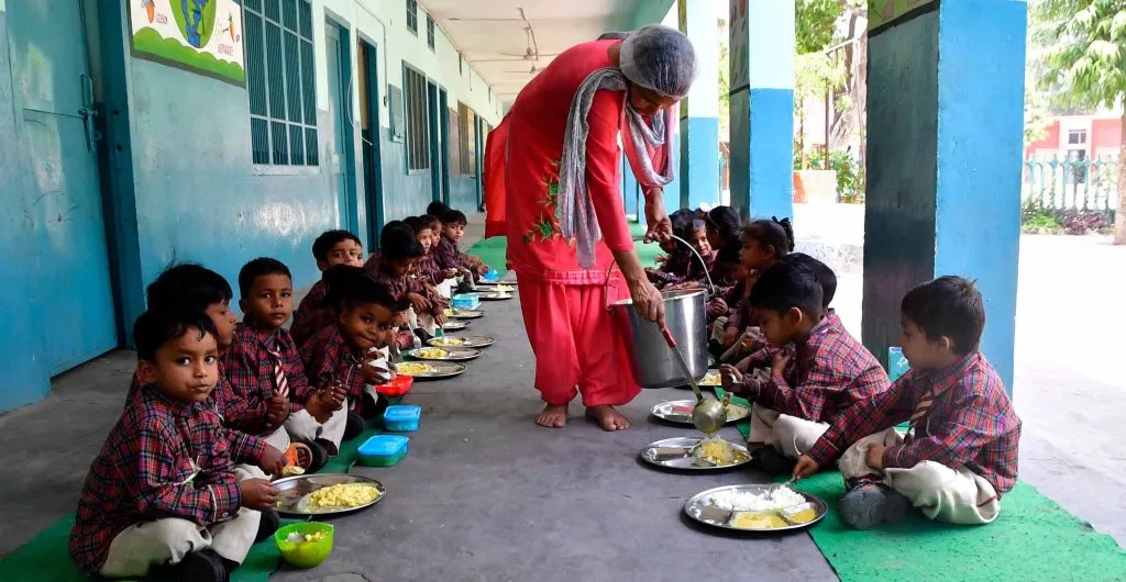 Teachers have the responsibility to reduce childhood obesity