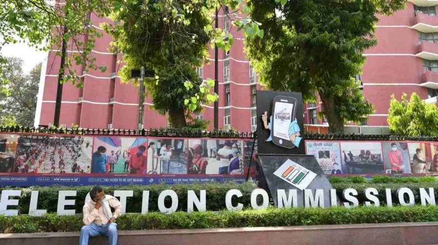 334 registered parties deregistered