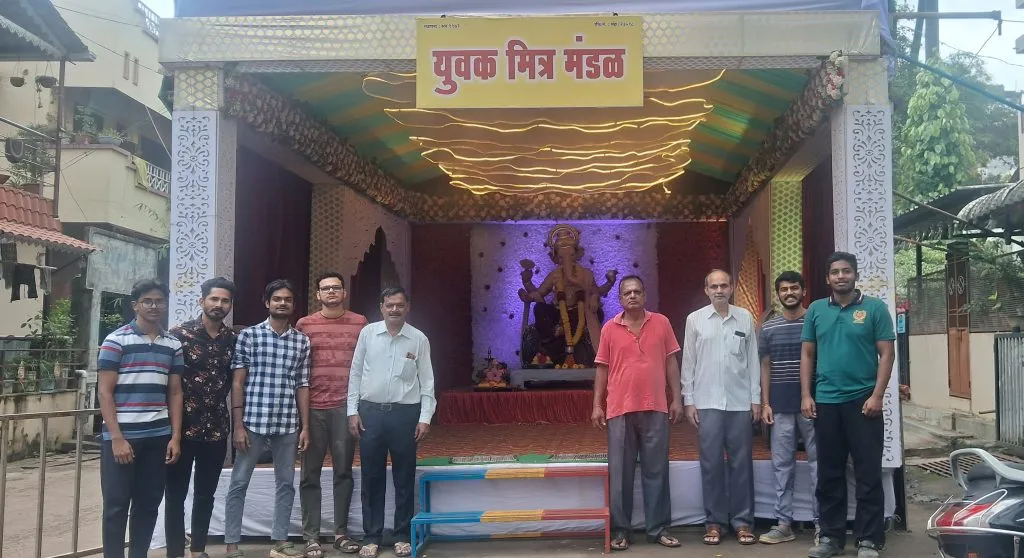 समाजहितासाठी राबतात राजारामपुरीतील युवक Youth of Rajarampuri work tirelessly for the welfare of society