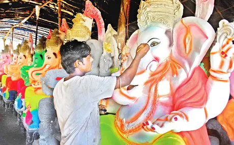 Chahool Ganesh arrives, idol painting in final stage