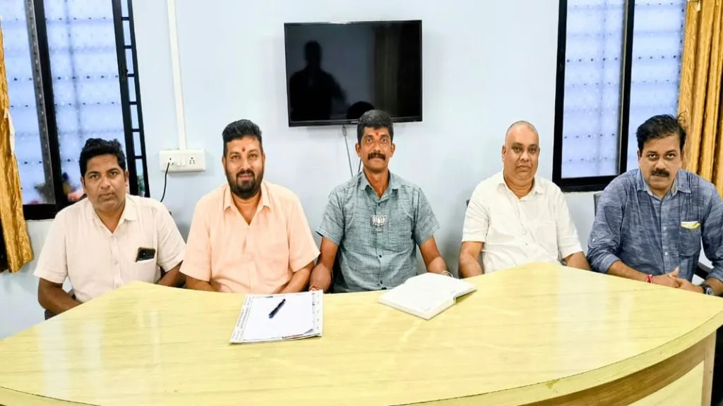 स्वातंत्र्यदिनाच्या पूर्वसंध्येला बांदा शहरात भव्य तिरंगा यात्रा