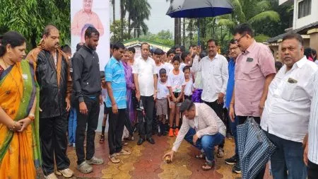 स्पर्धात्मक युगात मुलांना शिक्षणासमवेत फिटनेसची गरज