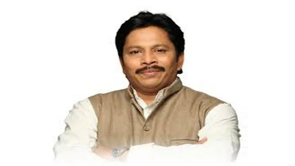 तर महसूलमंत्र्यांचा जाहीर सत्कार करू