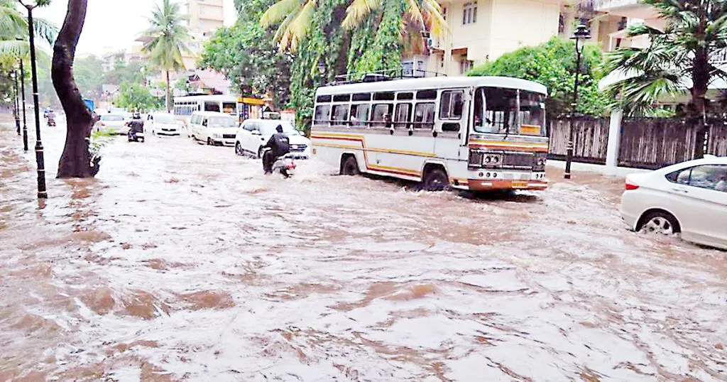 Heavy rain continues in Kanakona
